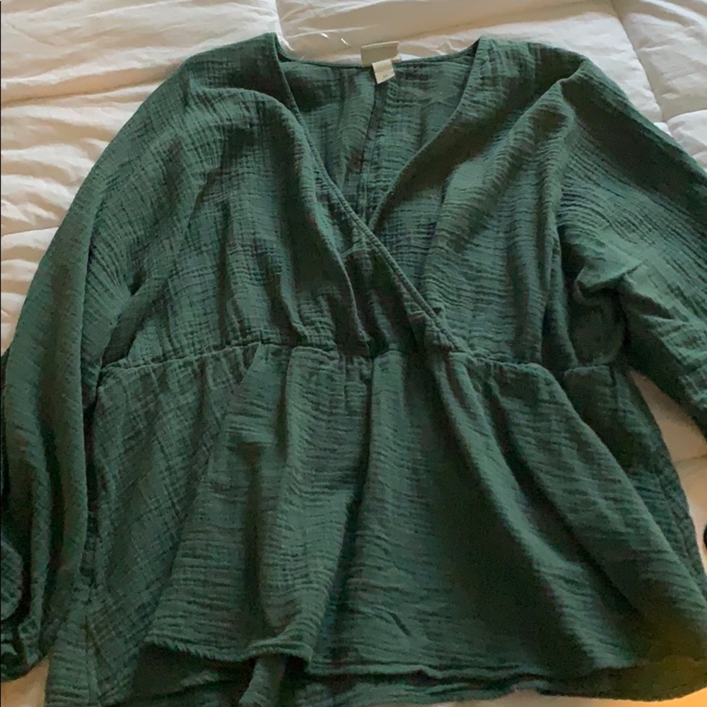 Over sized sleeve shirt!